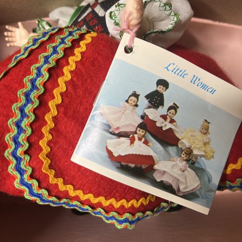Madame Alexander 8 Inch Doll International Czechoslovakia and Box 564 - Picture 3 of 4