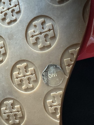 Tory Burch size 8 Coral Patent Leather and Gold Metal Logo Slides Flats Sandals - Picture 9 of 13