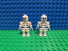 Lego Skeleton Minifigure Lot 2x gen001 Floppy Arms Castle Vintage Halloween Rare