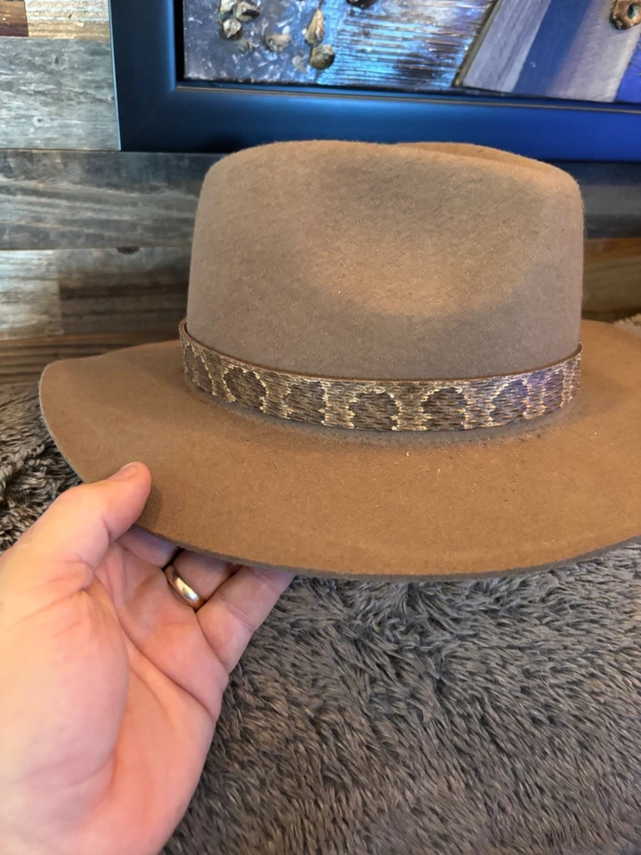 Banda sombrero vaquero serpiente de cascabel con cascabel Foto 4 de 4