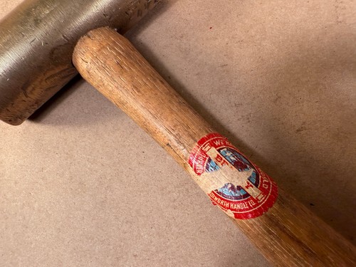 Vintage 2lb 9oz Solid Brass Head Hammer Mallet 4-1/4" Head - 1-9/16" Face - Picture 3 of 17