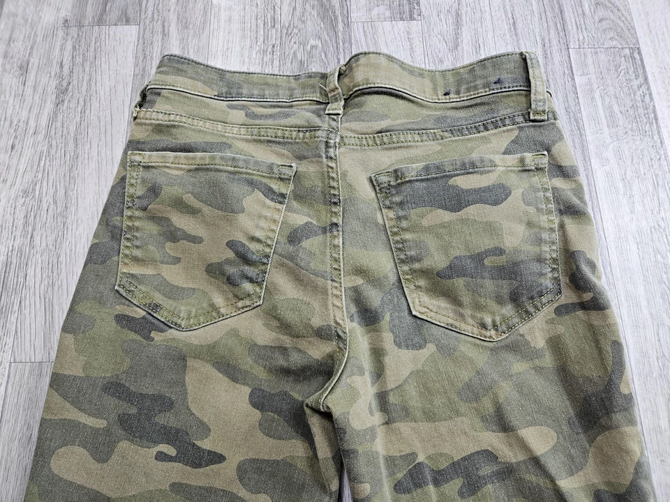 Pantalones de mezclilla camuflados Gap Jeans para mujer 26 camuflaje elásticos ajustados ejército Foto 3 de 4