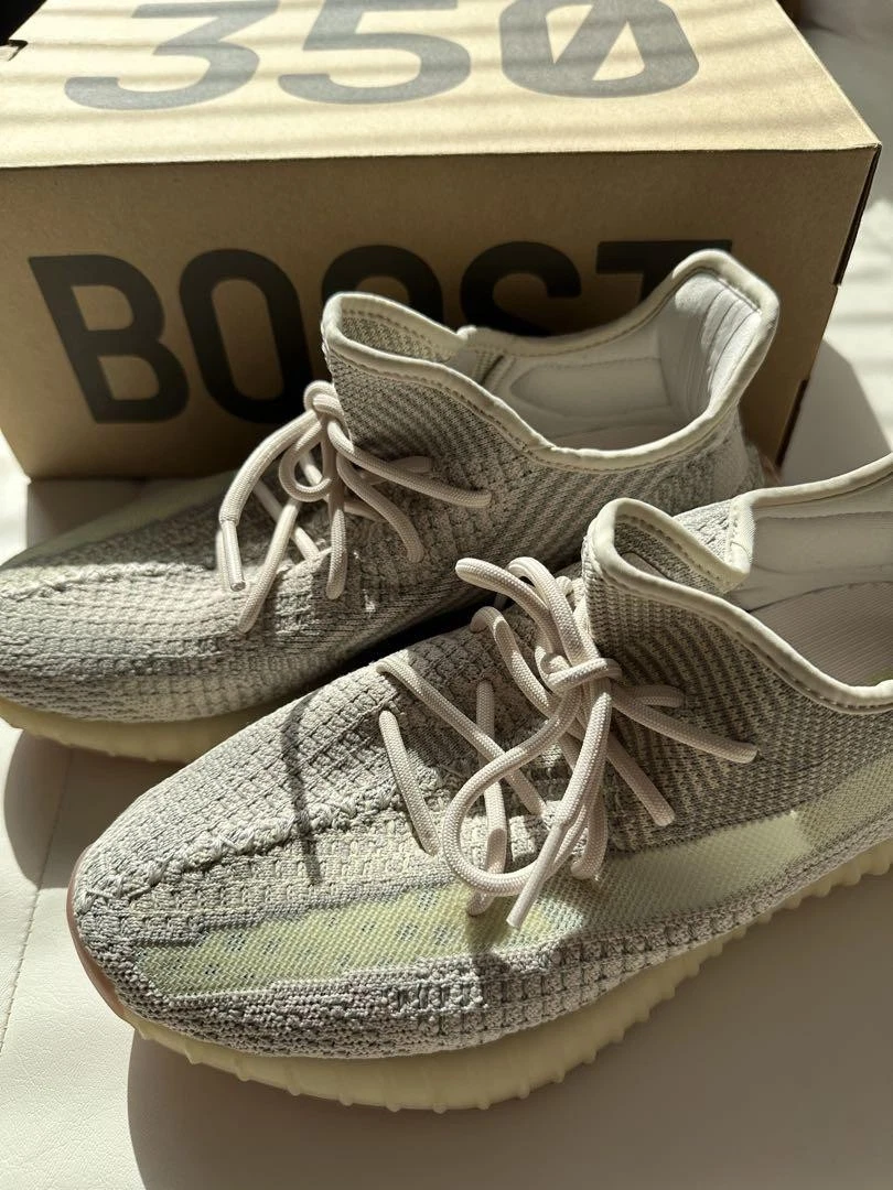 Yeezy Boost 350 V2 Grigio Bianco Sneakers Uomo US 9.5 Usate