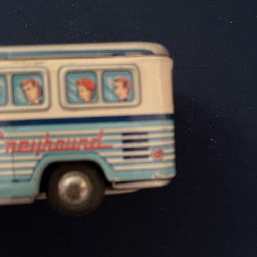 Autobus scenografico levriero vintage realizzato in latta scatola non originale - Foto 5 di 24