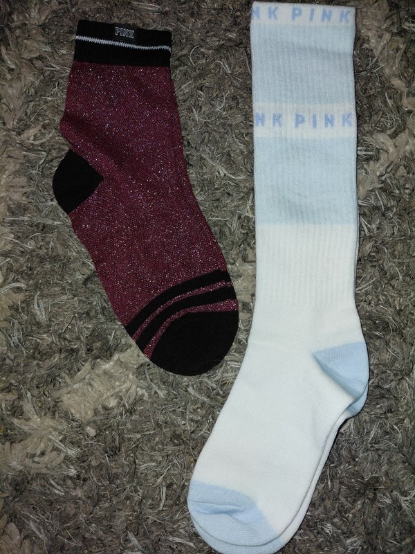 VS pink 2pc Lot- New Older Style Logo Knee High & Ankle Socks 