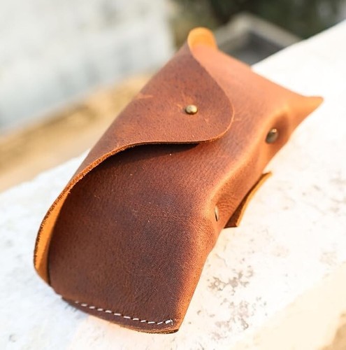 Estuche de cuero genuino para gafas y gafas de sol con cierre magnético a presión - Imagen 2 de 5