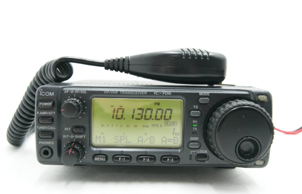 Icom IC-706 HF 50MHz 144MHz無線機 ICOM IC-706 HF/50MHz/144MHz ALL MODE