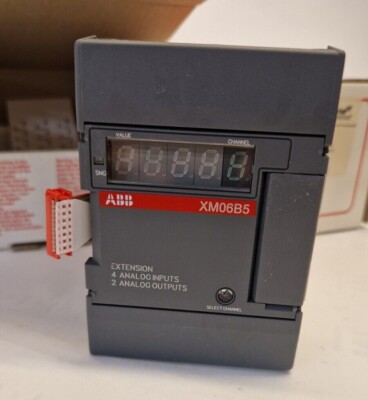 ABB XM06B5 24VDC H11.0 1SBP260103R1001 Erweiterung 4 AI 2 AO