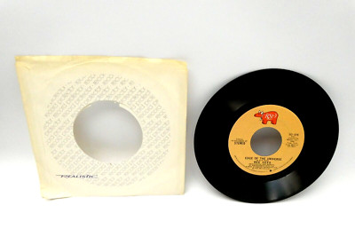 1975 RSO Records SO-515 ST-SO-31269 Bee Gees Nights on Broadway Edge Universe 45