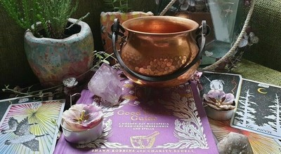 Antique Copper Brass Cauldron Wicca Pagan Altar Baby Hedge Witch