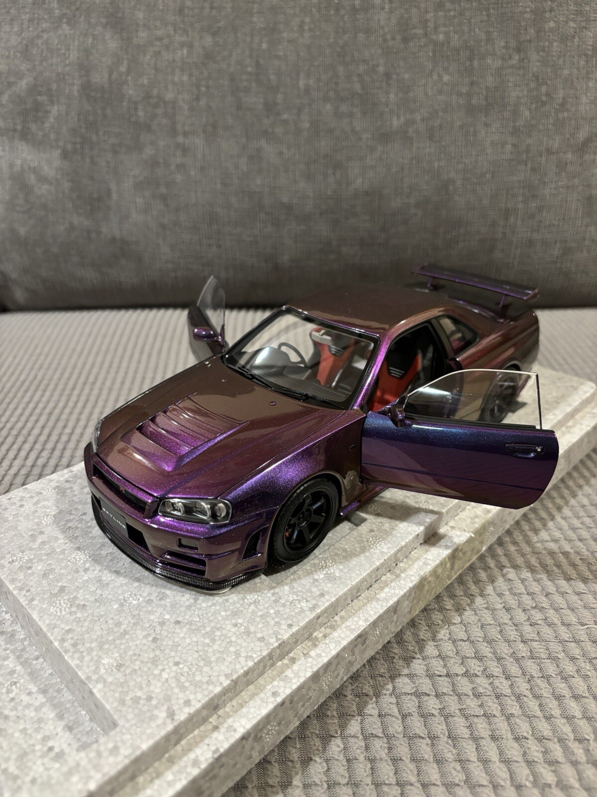 Picture 3 of 24