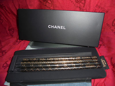 Original CHANEL Blei-/Zeichenstift 4er Set Ornamentverzierung mit Tasche