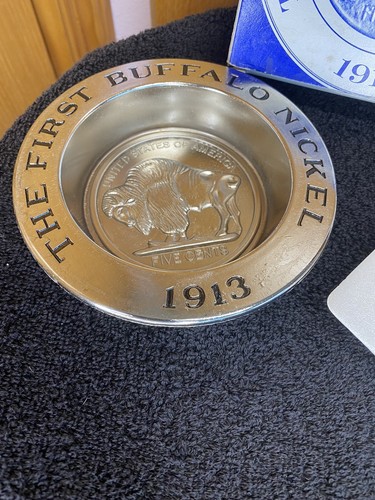 Vintage Avon " The First Buffalo Nickel 1913 " Soap Dish & Clint Soap - Picture 6 of 12
