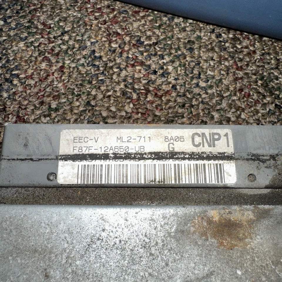 98 1998 Ford Ranger módulo de controle de motor computador ECM unidade ECU F87F12A650UB - Imagem 2 de 3