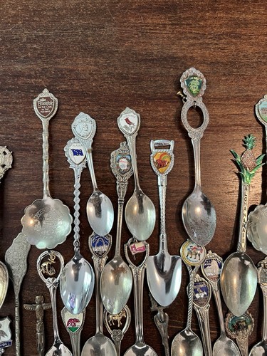Vintage Souvenir Travel Spoons Lot 49 Pc Spoons Lot - Picture 8 of 10