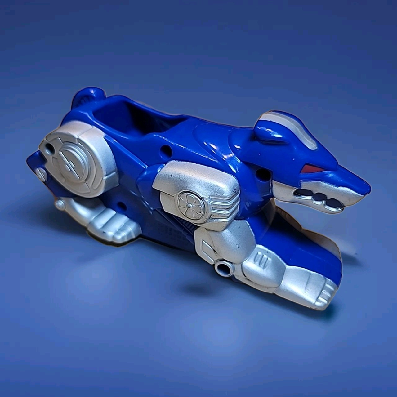 1995 McDonald's Mighty Morphin Power Rangers Billy Cranston's Wolf Zord 