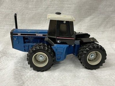 Ford Versatile 846 4 Wheel Drive Tractor Scale 1989 Nashville Dealer Meeting