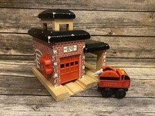 Thomas  Friends Train Wooden Railway Sodor Fire Dept Station No. 36 w/ Truck