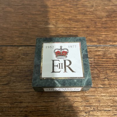 Gedenk Marmor Schreibtisch Briefbeschwerer The Queen s Silver Jubilee 1952 bis 1977