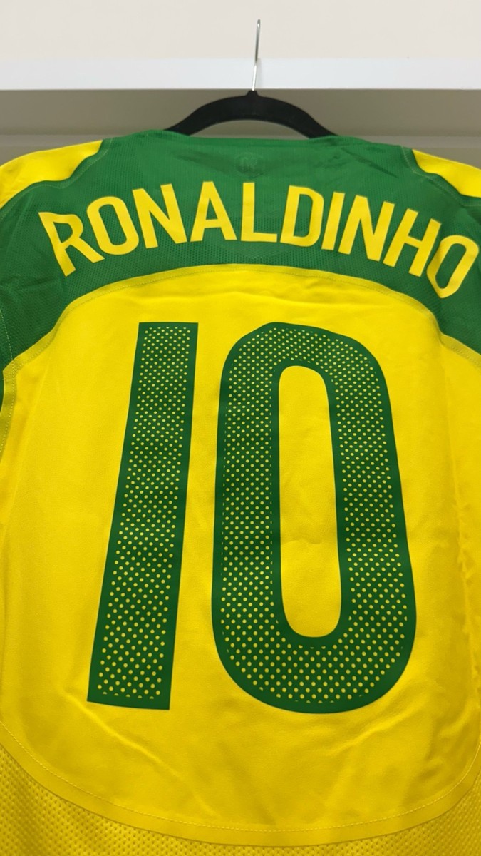 Shirt Nike Brazil 10 Ronaldinho Reissue 2004 Size L Limited