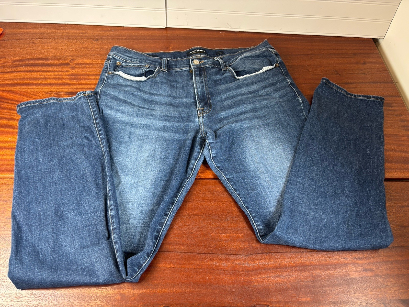 Foto 1 di 13