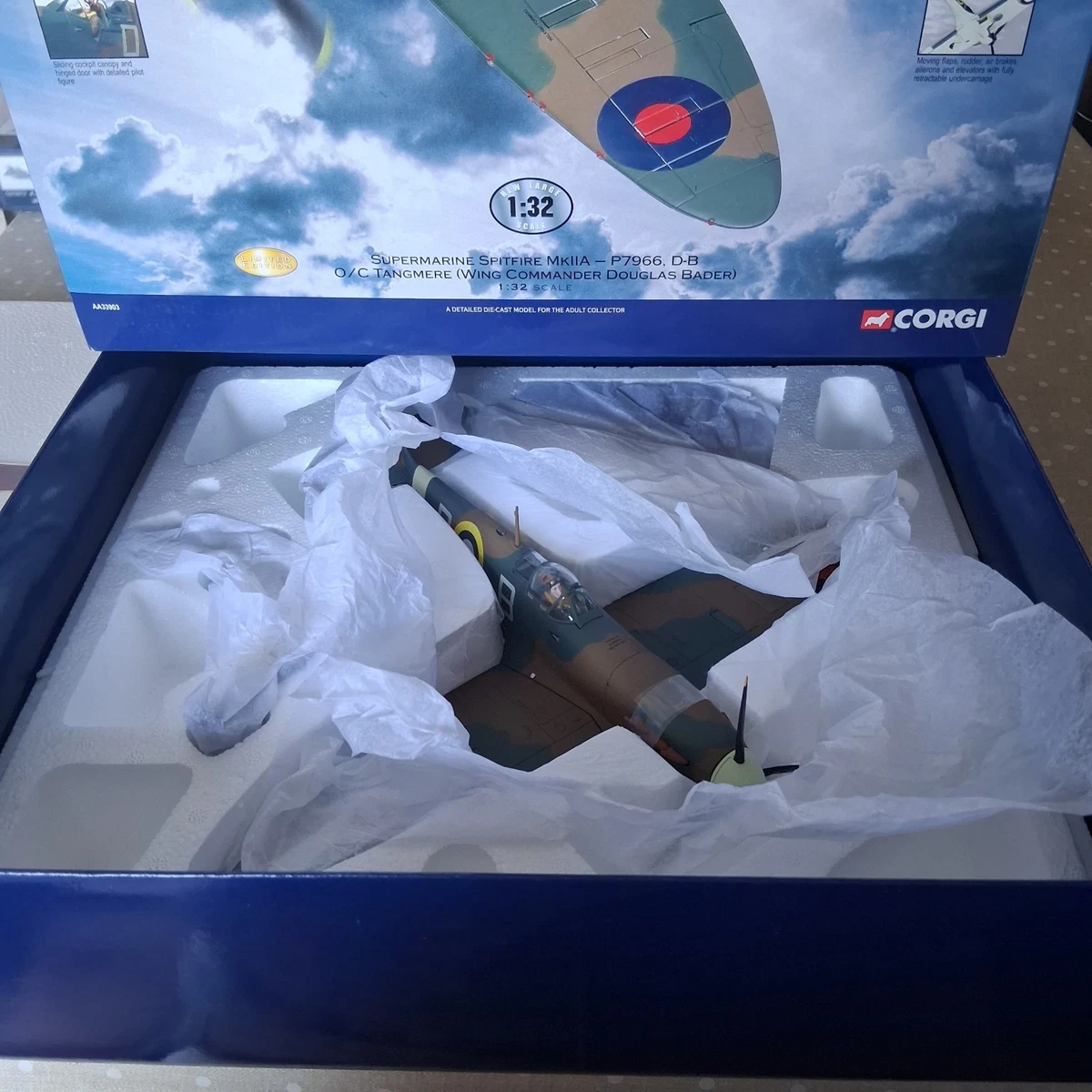 Corgi Spitfire 1:32 Contemporary Manufacture Aircrafts