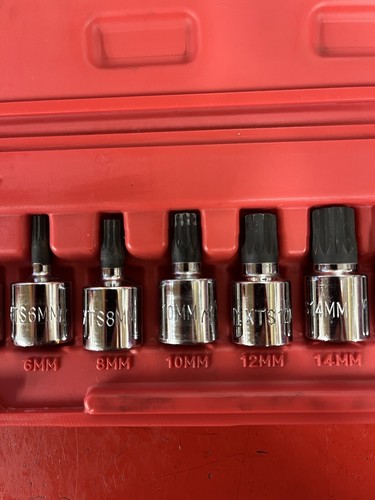 Mac Tools SXMTS8B 3/8" Drive Metric Triple Square 4-6, 8, 10, 12, 14, 16mm - Picture 3 of 6