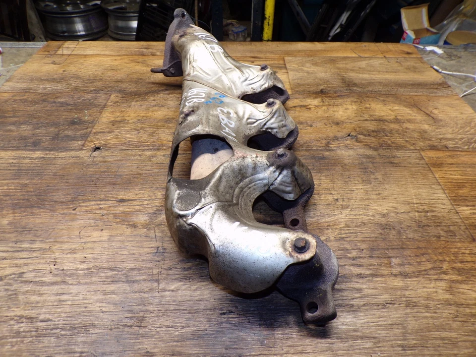 GMC SIERRA 1500 2002-2013 MOTOR PASAJERO DERECHO COLECTOR ESCAPE MONTAJE Foto 4 de 4