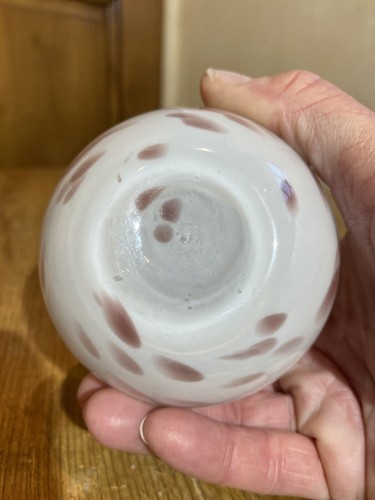 ART GLASS Vase Bud Small Hand Blow Vase Purple White Swirls - Picture 6 of 8