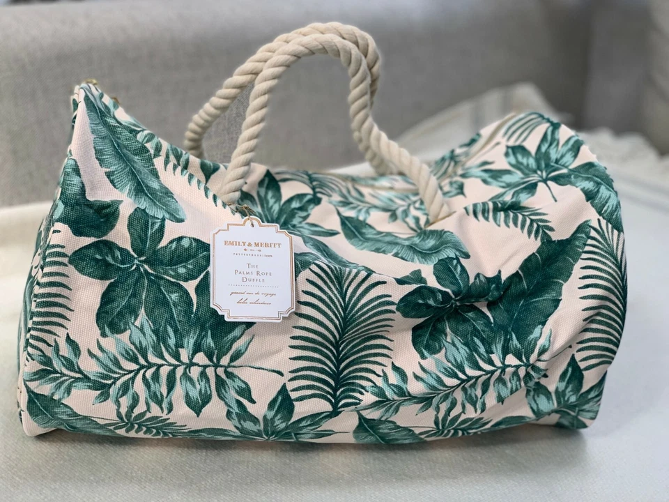 Bolsa de lona Pottery Barn Teen The Emily & Meritt rosa verde palmeras cuerda toalla de playa Foto 2 de 4