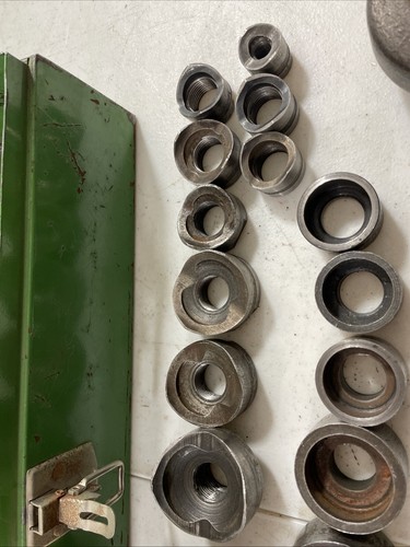 Incomplete Greenlee 7646 Hydraulic Knockout Punch Driver w/ Punches & Dies - Picture 3 of 7