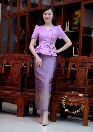 LAOS/THAI TRADITIONAL SILK BLOUSE SHIRTS - THAI TRADITIONAL CLOTHING AND DRESS - Picture 8 of 20