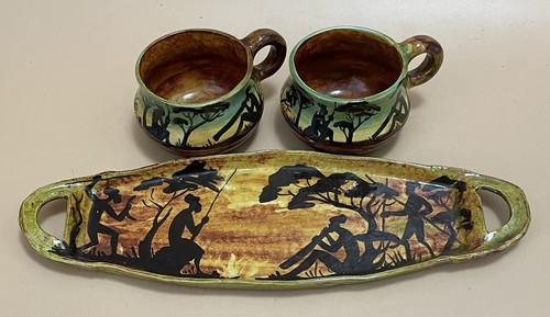 Christian Vocke Australia Two Mugs & Tray with Aboriginal Motifs Circa 1972-1986 - Picture 3 of 23