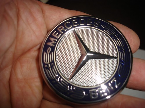 Emblema estrella con capucha para Mercedes Benz A 2188170116 - Imagen 5 de 5