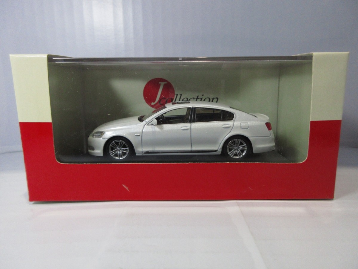 1/43 京商　レクサス　GS450h 左ハンドル仕様　ミニカー　シルバー 1/43 京商 レクサス GS450h 左ハンドル仕様 ミニカー シルバー