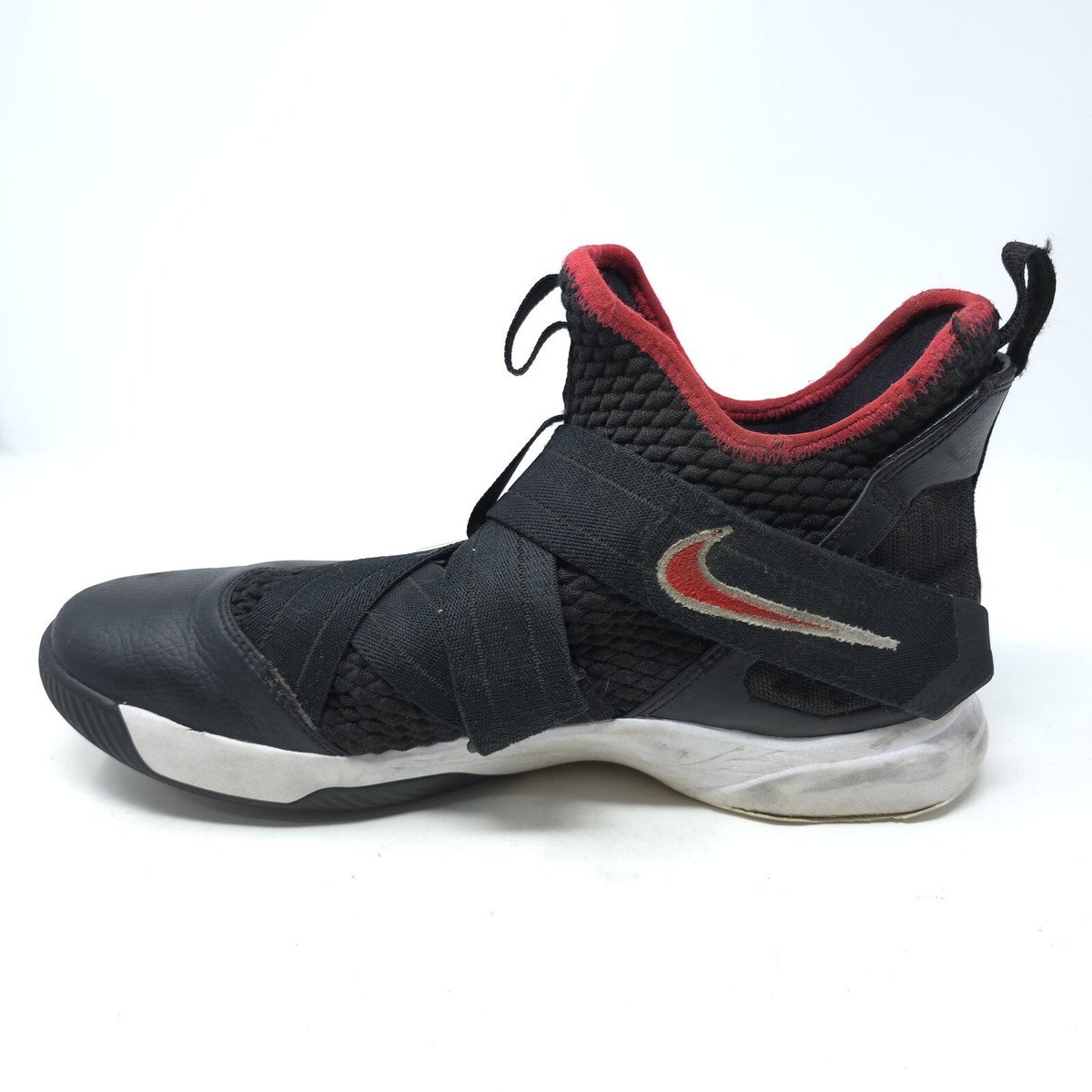 Nike LeBron James LBJ Soldier 12 Bred Mens Sz 11.5 A02609