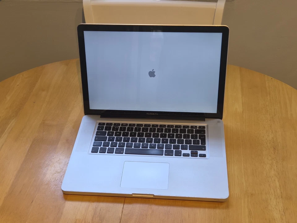 Apple MacBook Pro 15" 2011 · i7 · 8GB · 120GB, photo 3 of 5