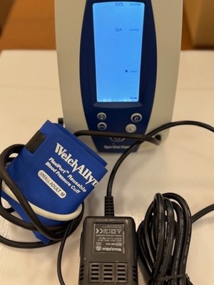 Welch Allyn 4200B Spot Vital Signs Patient Monitor Pulse Temp SPO2 Portable