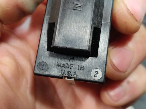 DEWALT TRIGGER SWITCH 145331-00 - Picture 10 of 10