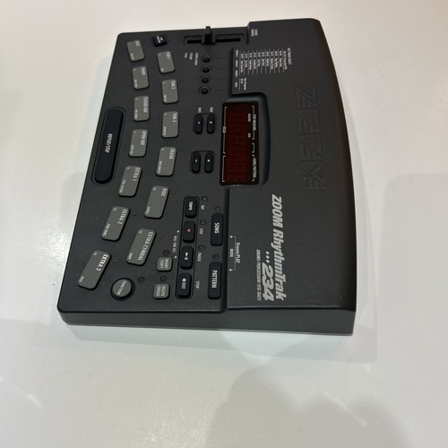 ZOOM RhythmTrak 234 Drum Machine With Bass Sounds + PSU - EXCELLENT Condition - Picture 9 of 10