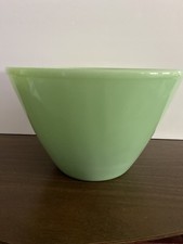 Vintage Fire King Jadeite Large 4 Qt. Splash-Proof Mixing Bowl