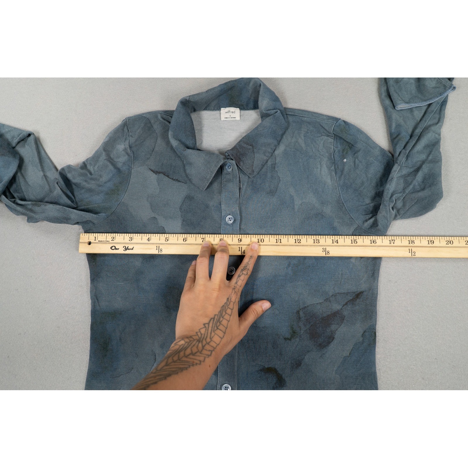Wilfred Aritzia Blue Watercolor Abstract Tencel Button Down Shirt Small image 6