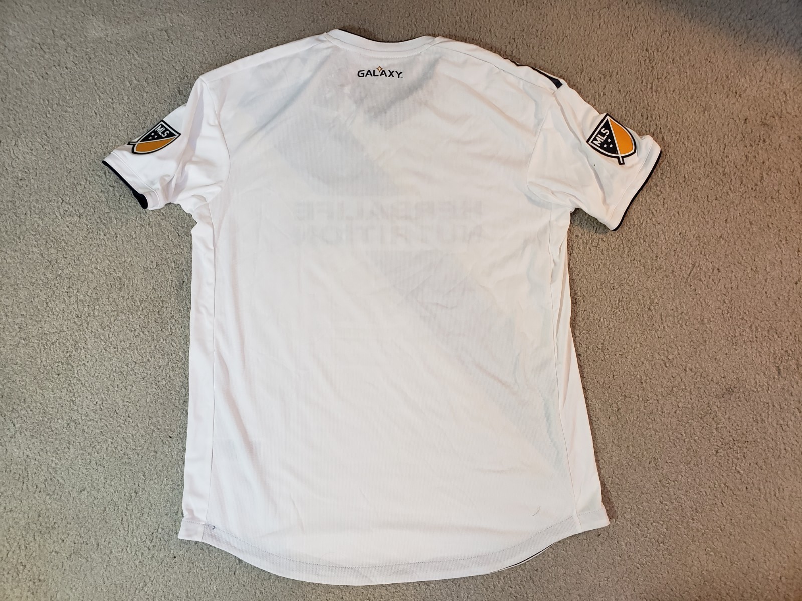 Picture 2 of 20