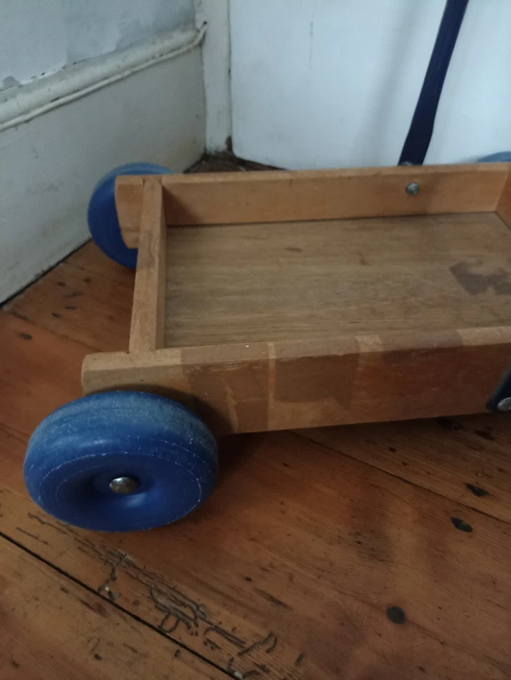 Vintage Wooden Pushalong Baby Walker + 20 Bricks - Image 3 of 4
