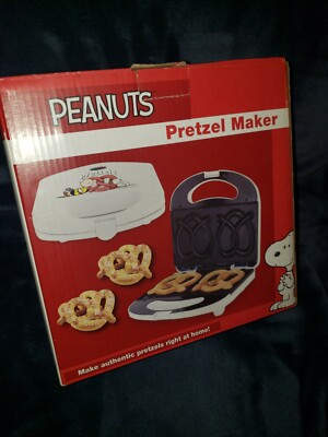 日本未発売　プレッツェルメーカー　peanuts pretzel maker PEANUTS SNOOPY Charlie Brown Pretzel Maker. Brand New. (Open box
