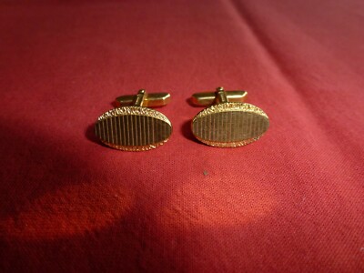 Paire De Boutons De Manchettes Plaqué Or - Élégants Et Classiques - Idéaux Costume Ou Chemise