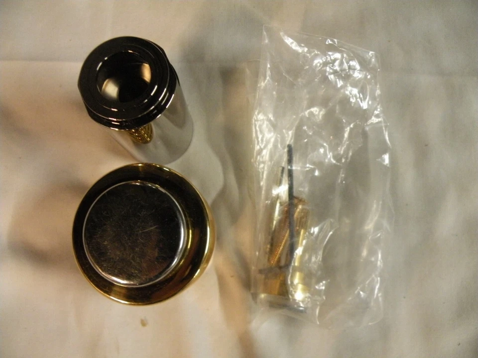 Borde desviador de 4 y 5 puertos Jado Foto 3 de 4