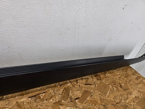DODGE CHALLENGER R/T 392 15-23 OEM RIGHT SIDE SKIRT ROCKER MOLDING PANELCOVER - Picture 5 of 13