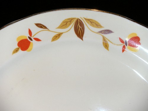 Vintage Hall Pottery "Autumn Leaf" Quality Kitchenware - Picture 6 of 118