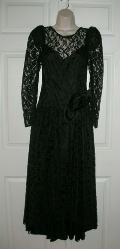 Vintage Women's Long Black Lace Dress Size 7/8 Asymmetrical Hemline - Picture 4 of 12